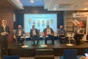 İDADER’in davetiyle İzmir’de düzenlenen buluşmada İDAİŞ olarak yer aldık.